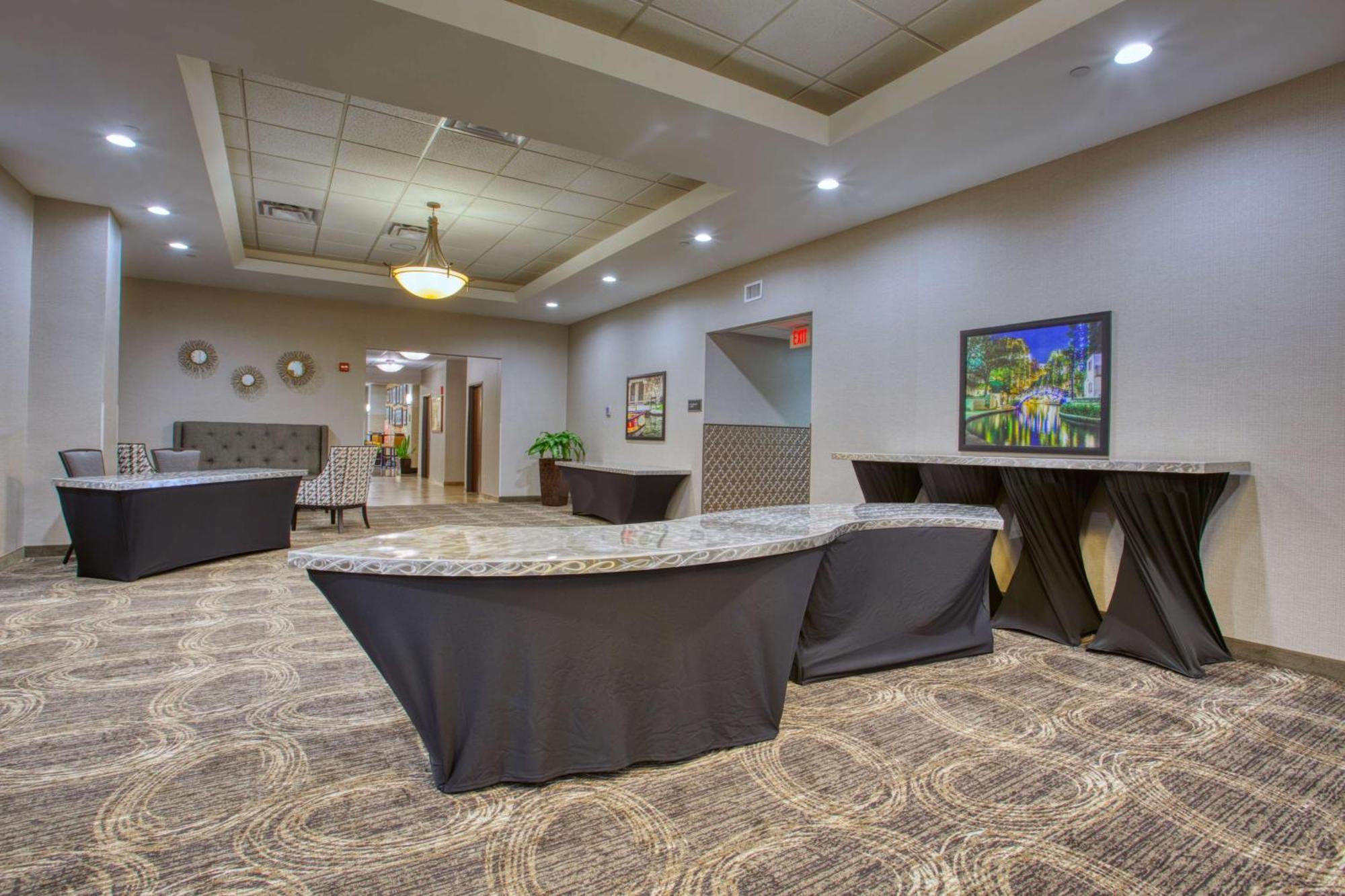 Drury Inn & Suites San Antonio Near La Cantera Екстериор снимка