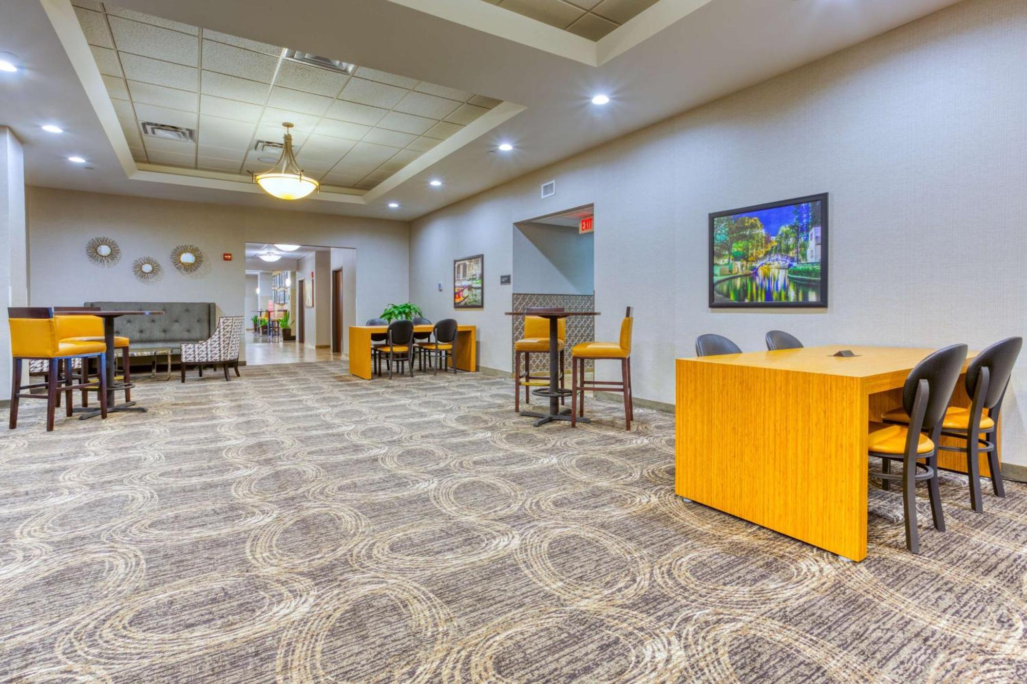 Drury Inn & Suites San Antonio Near La Cantera Екстериор снимка