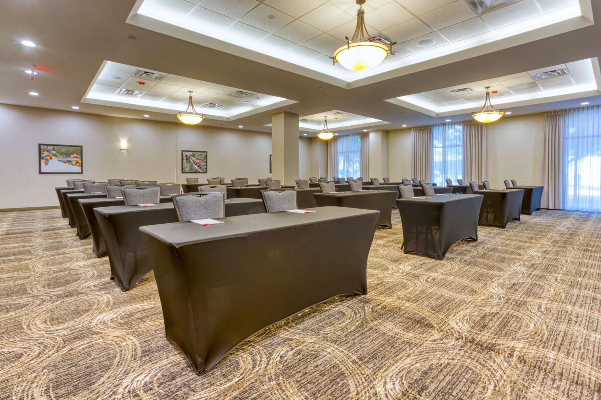 Drury Inn & Suites San Antonio Near La Cantera Екстериор снимка