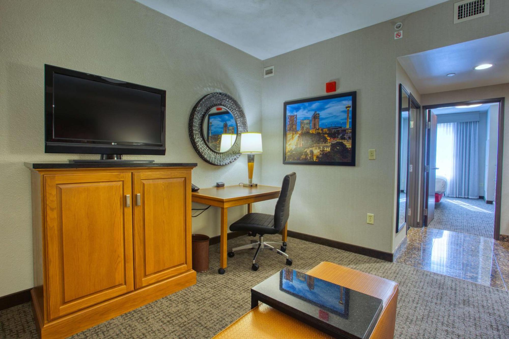 Drury Inn & Suites San Antonio Near La Cantera Екстериор снимка