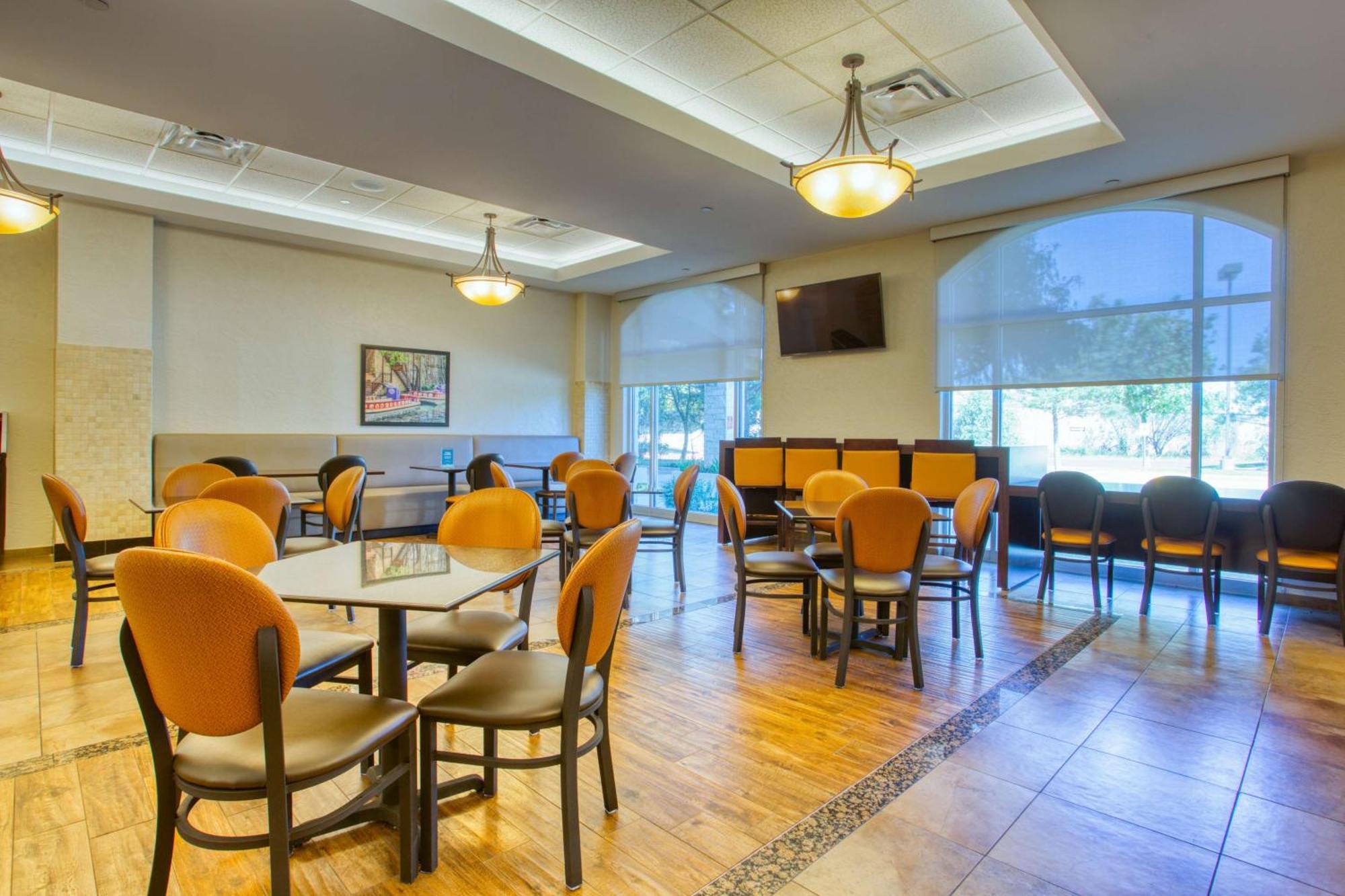 Drury Inn & Suites San Antonio Near La Cantera Екстериор снимка